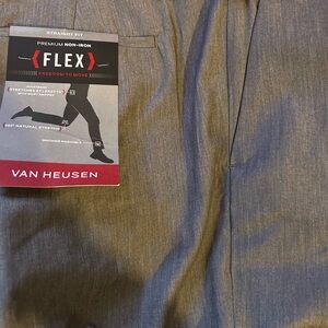 Van Heusen Men’s Flex Straight Fit Dress Pants Silver Grey 40W 32L NWT